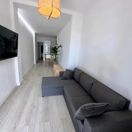 Modern & Comfortable Los Cristianos - Free Wifi Apartment *